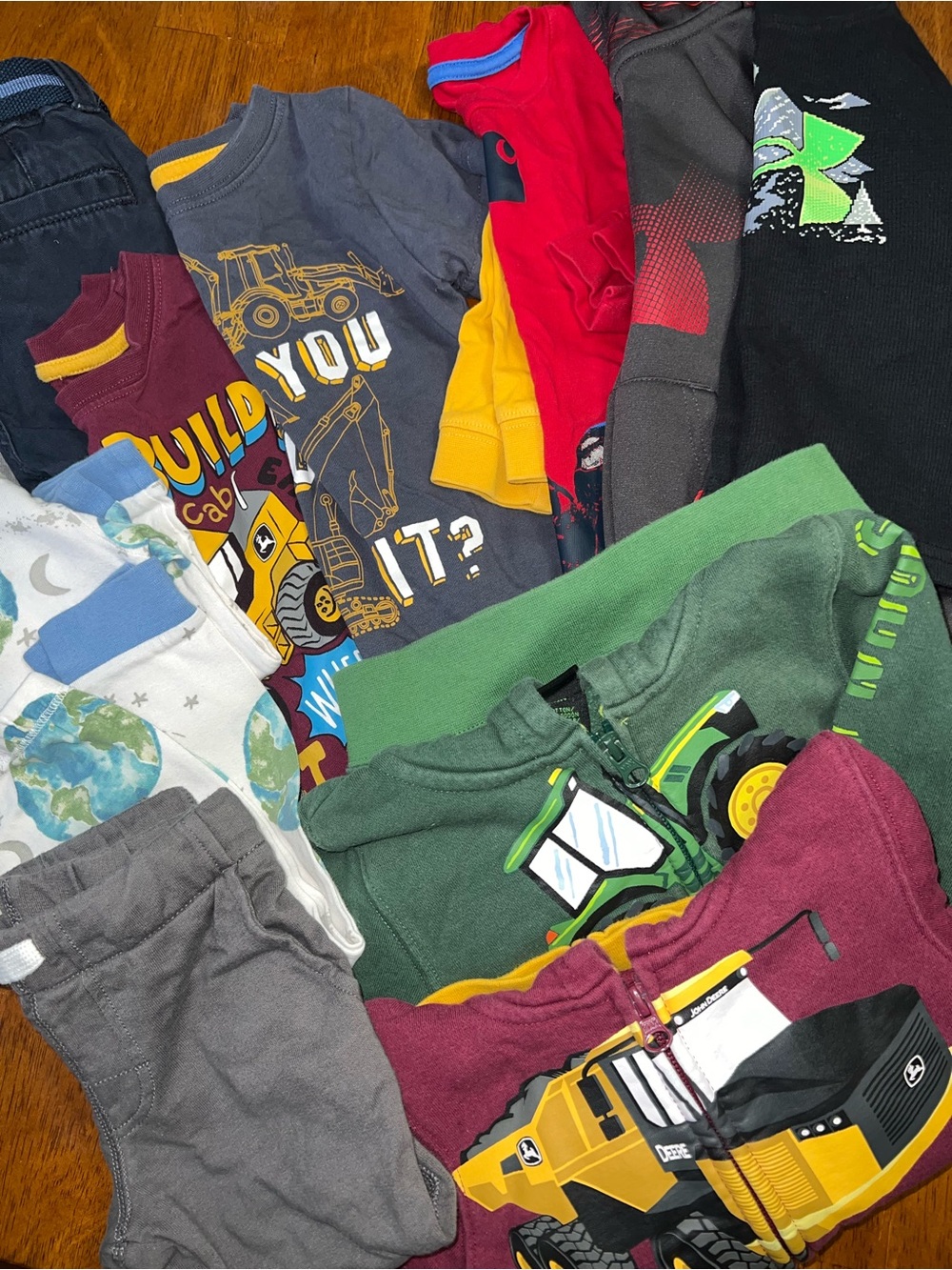 2T boys winter lot John Deere, Carhartt, Honest, Cat & Jack, under armor
